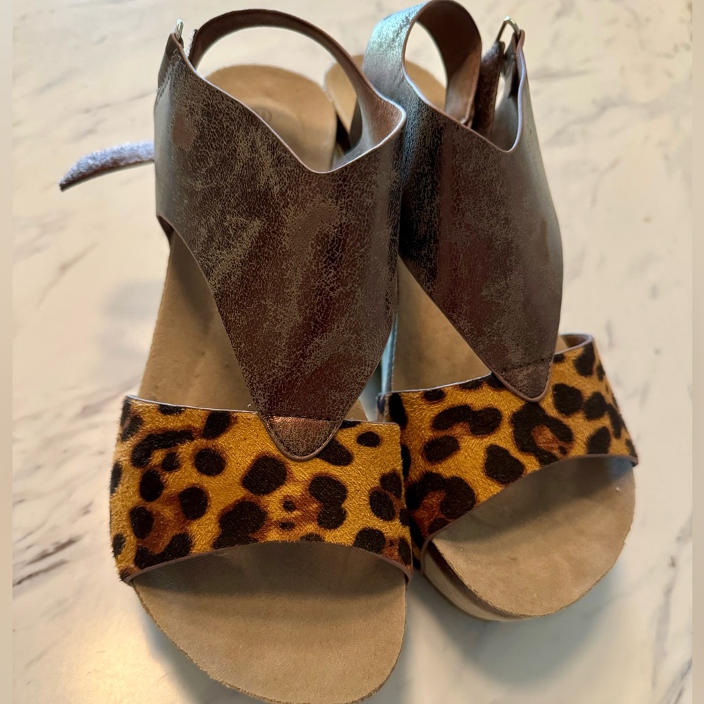 Adventure-ready Leopard Platform Wedge 8.5